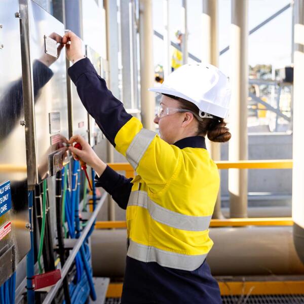 Industrial electrical services
