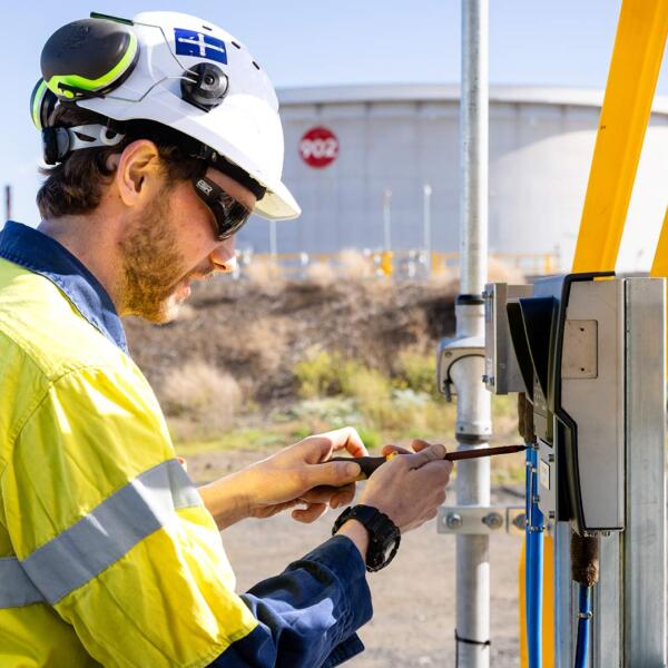 Instrumentation calibration by Gordon McKay industrial electrician in Geelong